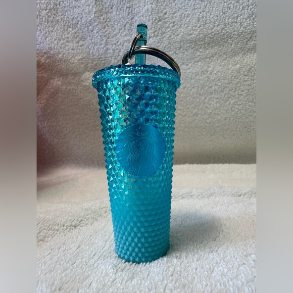 Set of 7 Starbucks cups and a keychain - Picture 6 of 10